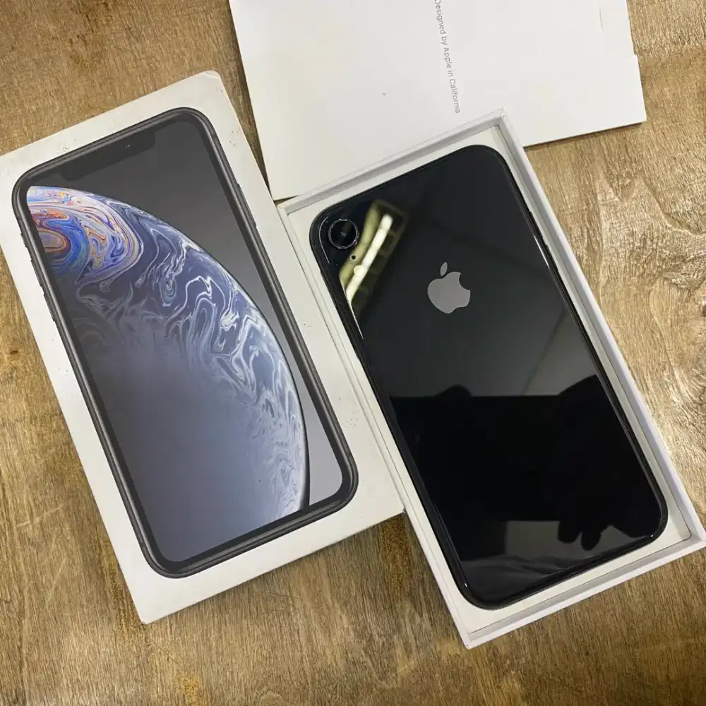 Iphone XR Hitam 128 GB Garansi Resmi Ibox