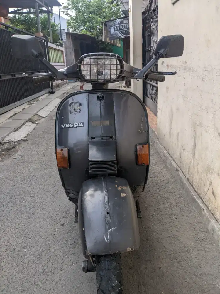 Vespa exclusive 1 tahun 1986