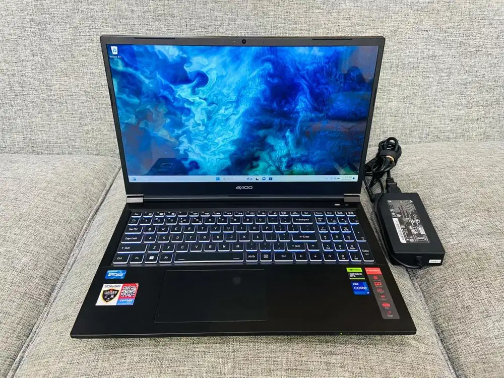 AXIO PONGO 750 CORE i7-13620H RTX 4050 RAM 16-512GB LIKENEW SIAP PAKAI