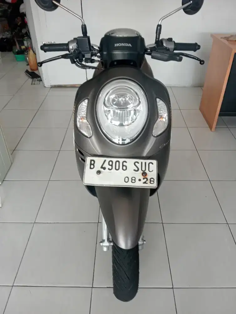 Di jual Scoopy keyles 2023 pajak panjang mulus