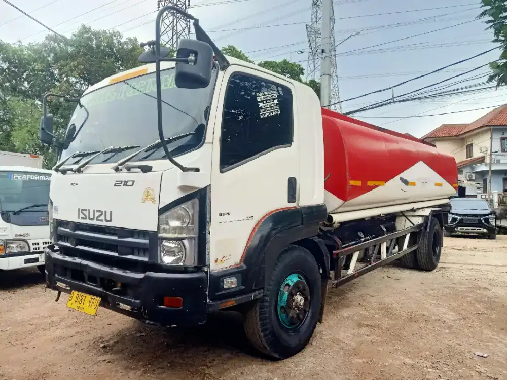 Isuzu giga FTR 210 ps TANGKI 16ribu