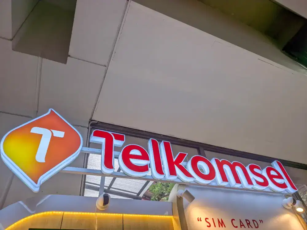Di butuhkan jaga outlet Telkomsel