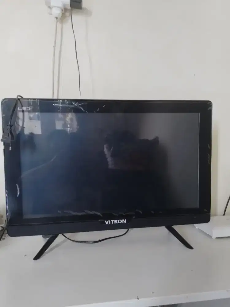 Tv Digital merk vitron 24 inch