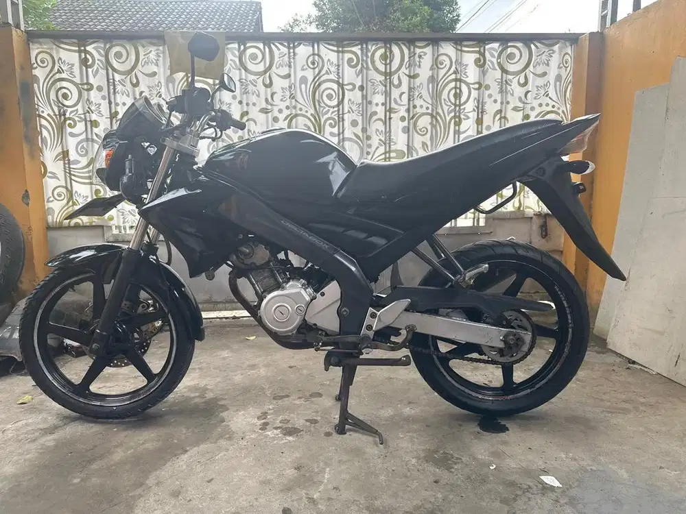 Yamaha vixion tahun 2015