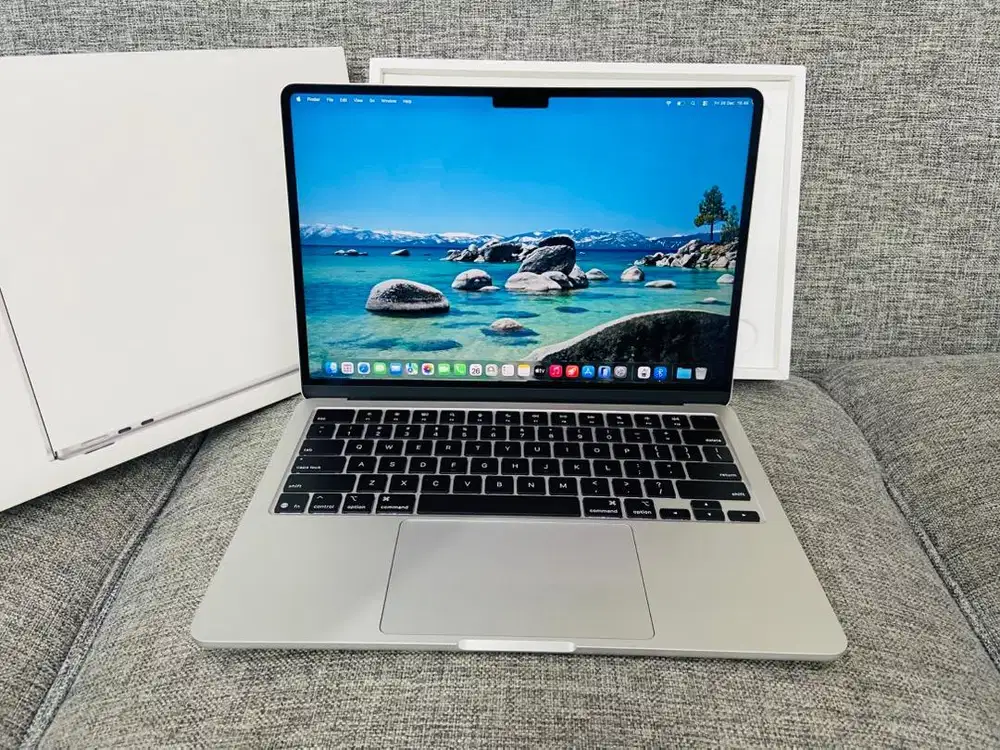 MACBOOK AIR 13 2025 M4 RAM 16-256GB GARANSI OCT-2026 LIKENEW SIAP PAKA
