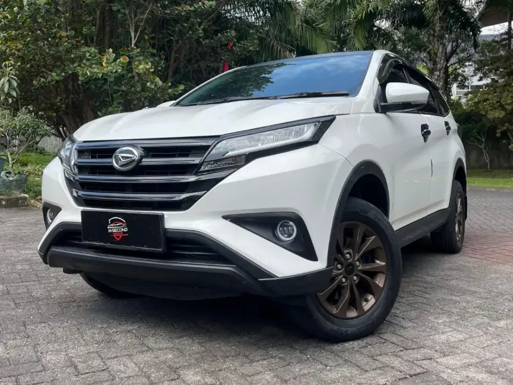 Daihatsu Terios X Deluxe 1.5 Bensin Manual 2021 Putih Low KM M/T