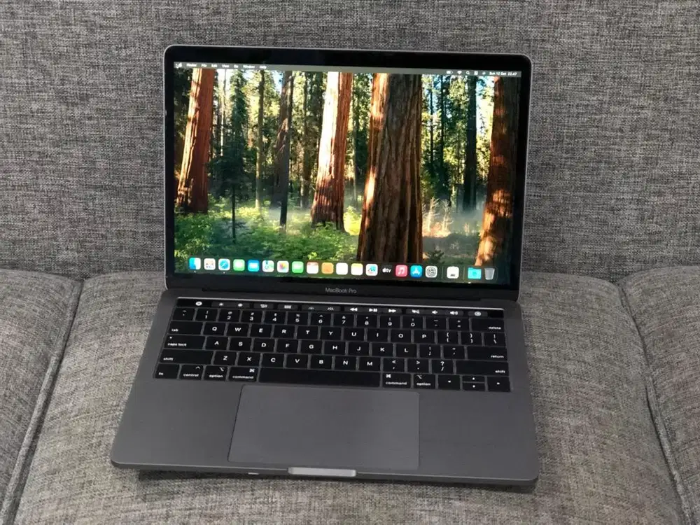CTO MACBOOK PRO 132019 CORE i7-2.8 Ghz RAM 16-512 GB LIKNEW SIAP PAKE