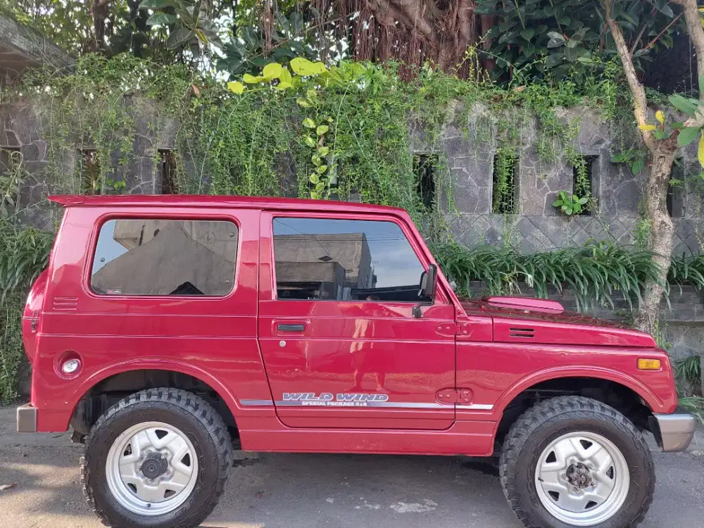 Jimmy 2004/4x4 model JDS sangat bagus sekali