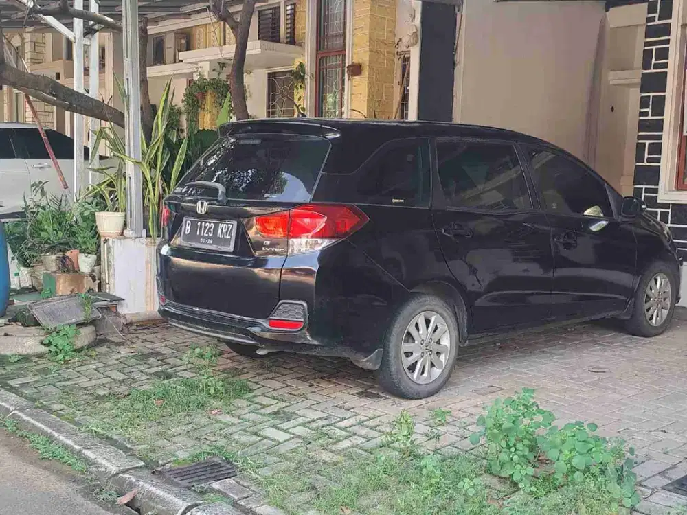 Rumah Dikontrakkan di Grand Wisata