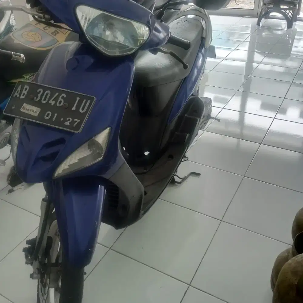DI JUAL CEPAT YAMAHA MIO 2005