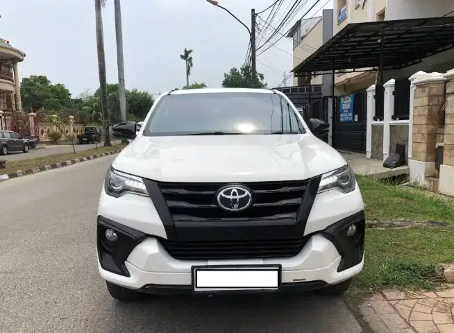 Toyota Fortuner 2.4 VRZ TRD Diesel 2020