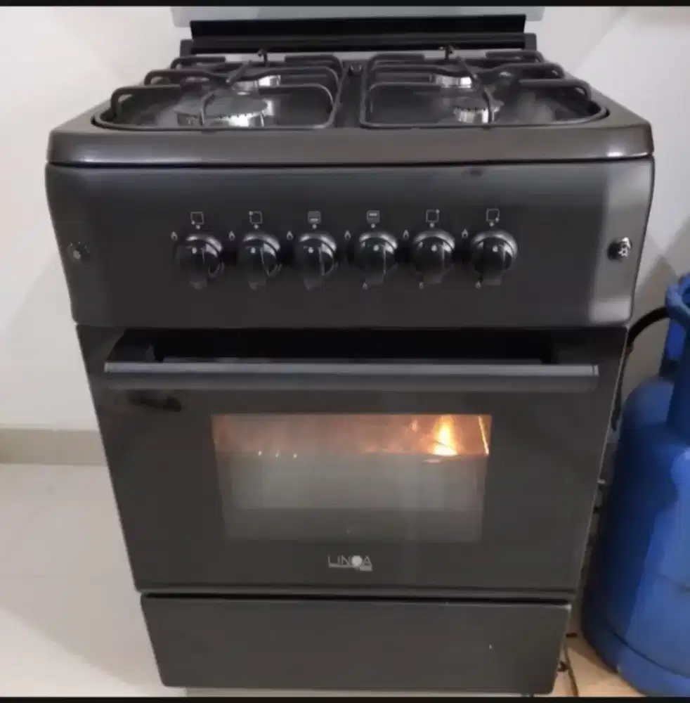 Free standing kompor Midea