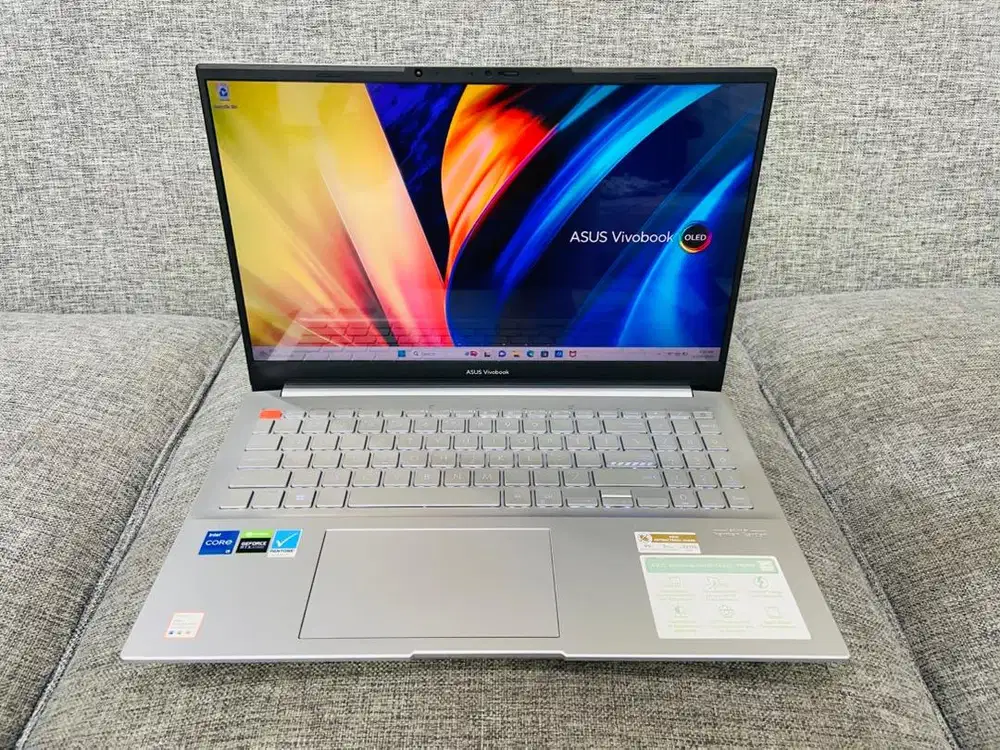 ASUS VIVOBOOK OLED 15 CORE i5-12500H RTX 3050 RAM 16-512 GB LAYAR 2.8K
