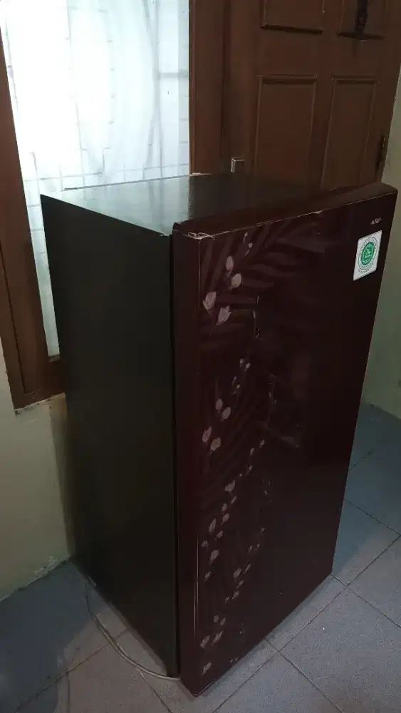 Sharp Kulkas 1 Pintu SJ-X185MG-FR (Preloved)