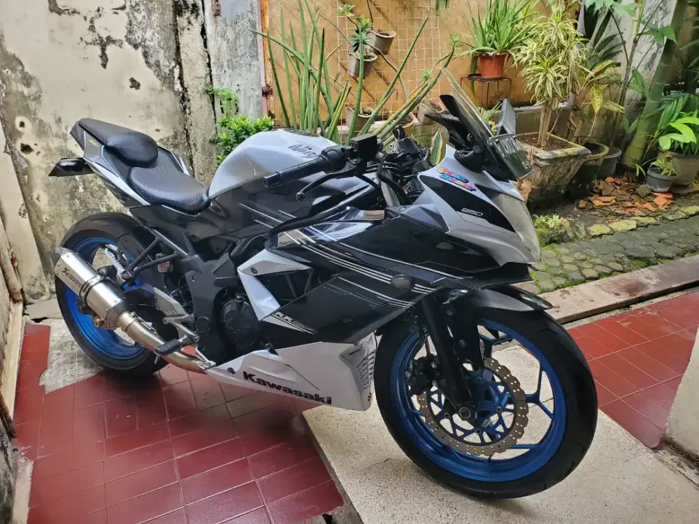 Kawasaki Ninja 250 Mono Putih 2014 Orisinil.