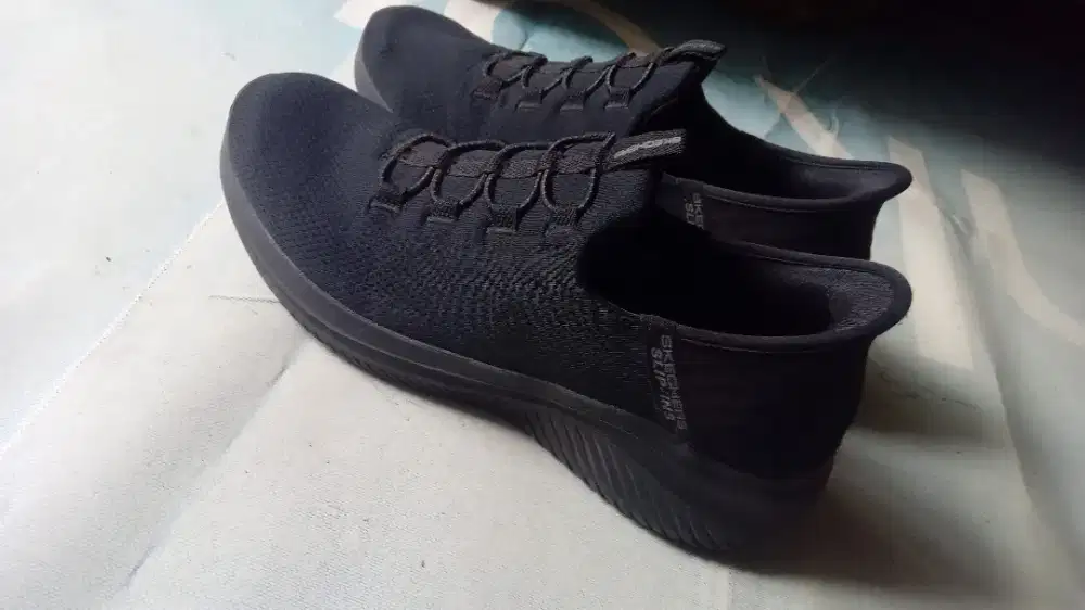 Skechers slip-ins 400 nego