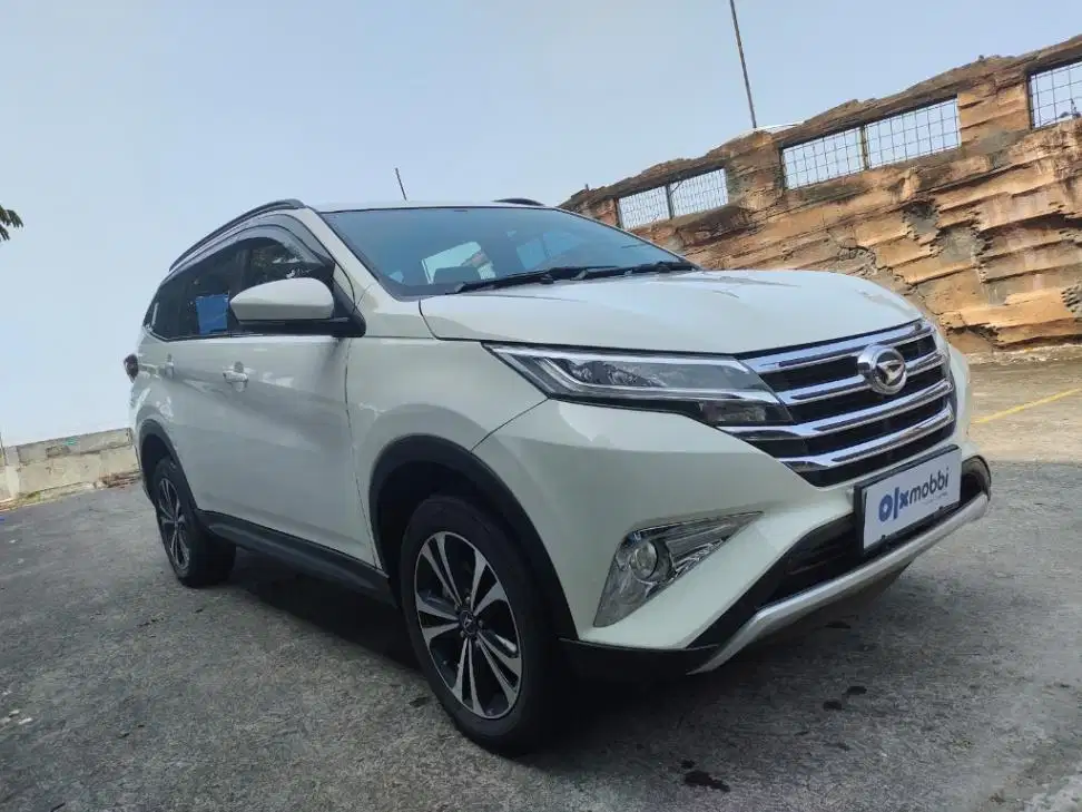 DP Rendah  9JT - Daihatsu Terios 1.5 R Bensin-AT 2018 Putih
