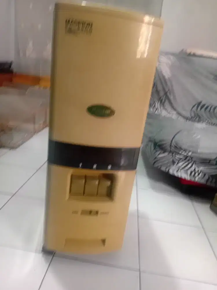 Maspion rice box rd 2800 bekas