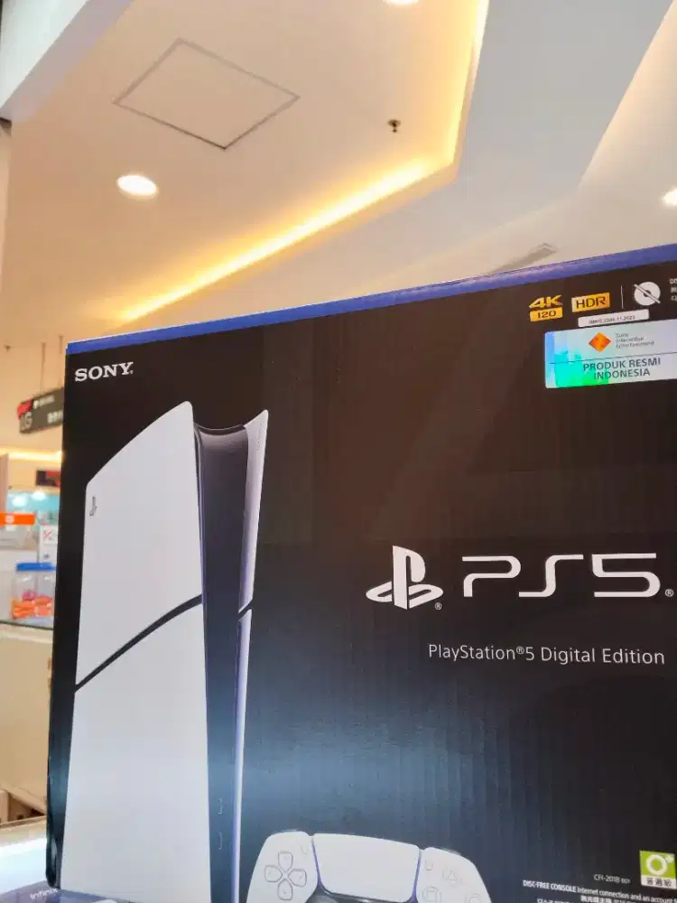 PlayStation 5 Slim White