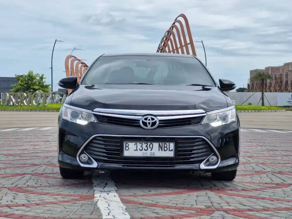 Toyota Camry G 2.5 Automatic 2018 Bensin Hitam Metallik