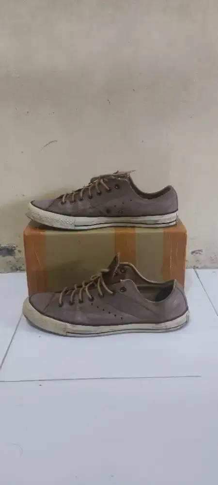 Sepatu Converse Leather US 13, 47,5 , 31,5 cm