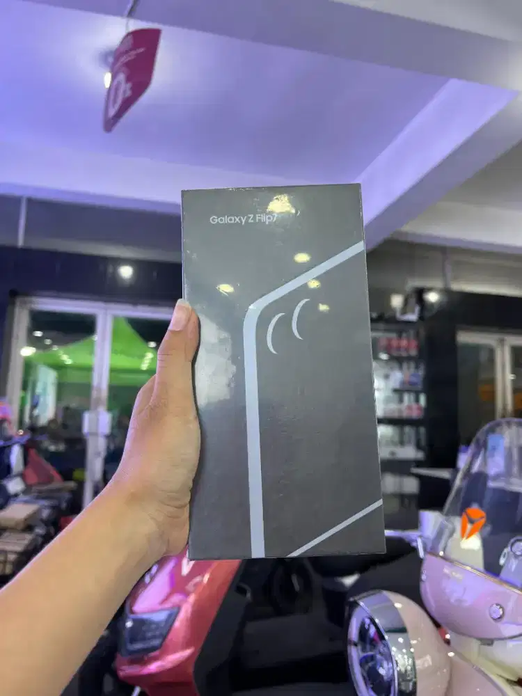 SAMSUNG ZFLIP 7 512GB BISA TUKAR TAMBAH HP LAMA