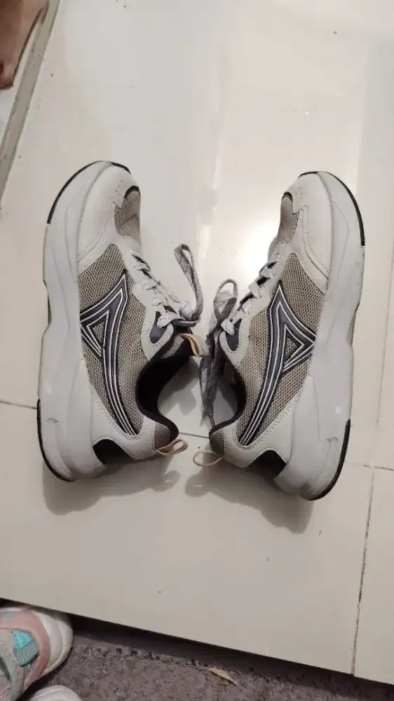 SEPATU ARDILES COZMO 41