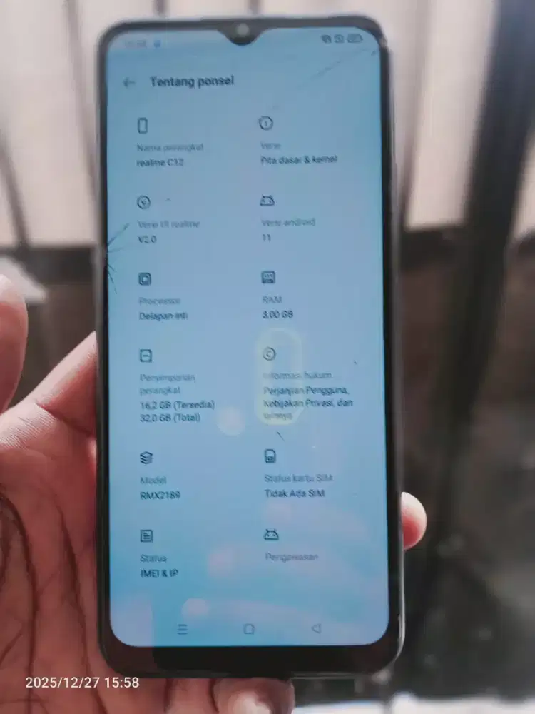 Punya hp realme c12 ram 3/32 min layar sentuh retak,msh pungsi normal