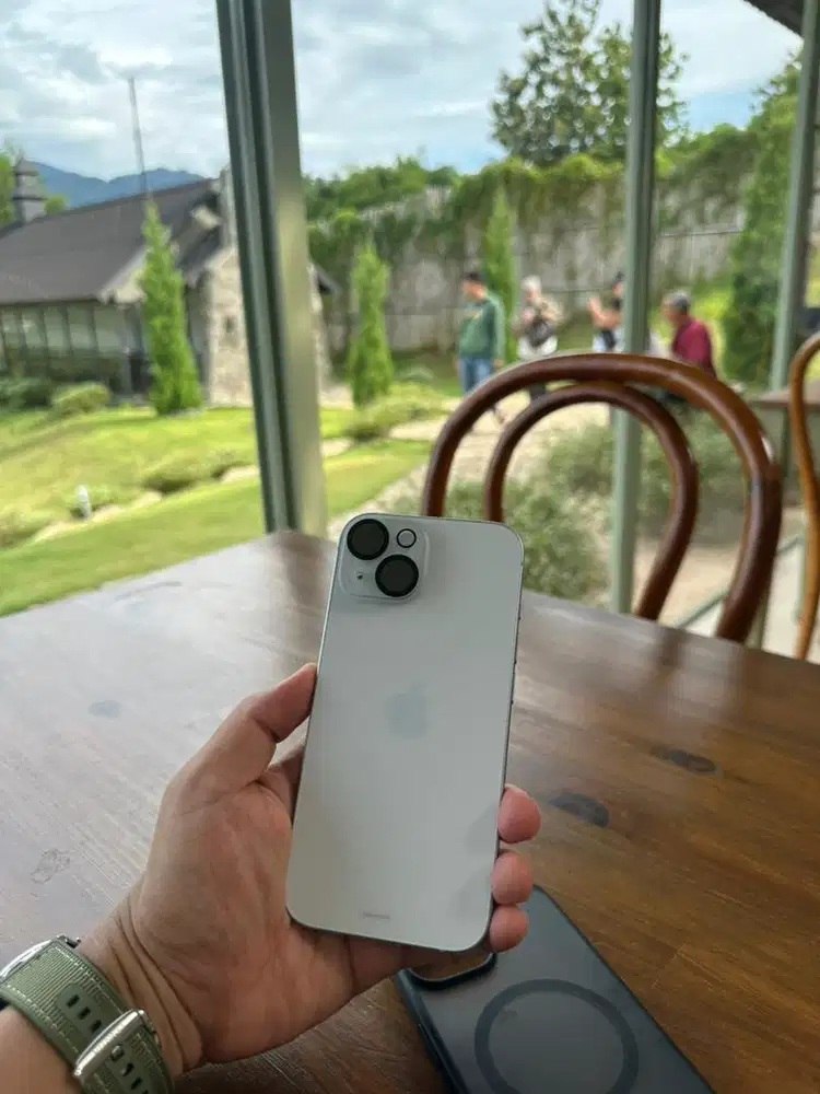 iPhone 15 128GB – Garansi Resmi ibox s/d Feb 2026
