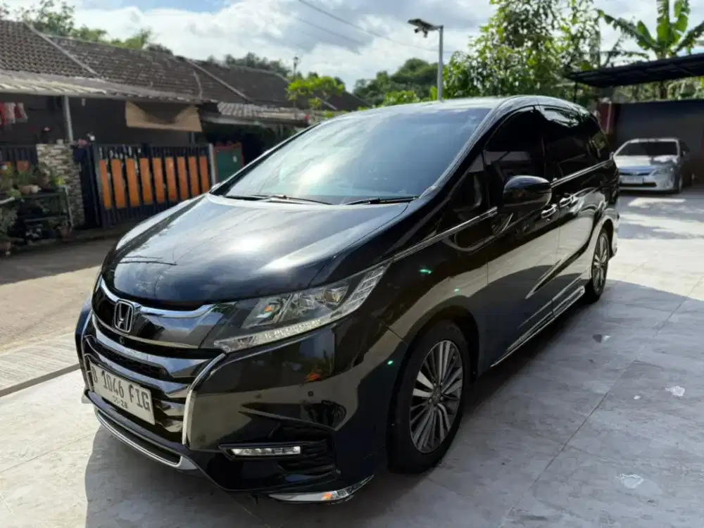 Honda Odyssey 2.4 E CVT 2018 Hitam