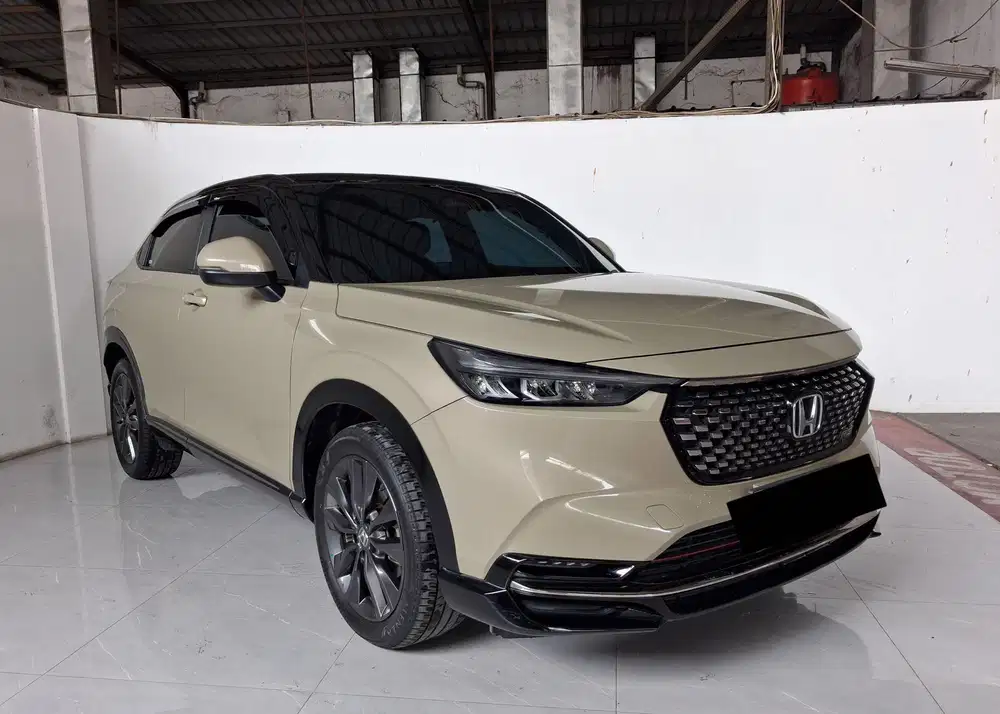 2022 HRV RS At shand khaki km 34 rb