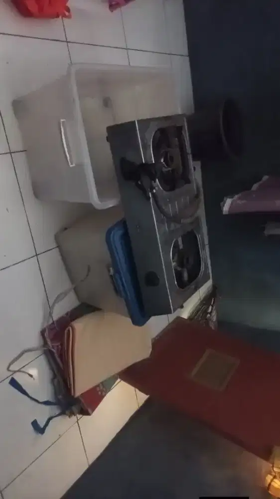 Jual kompor gas 2 tungku sama bok kabel 300