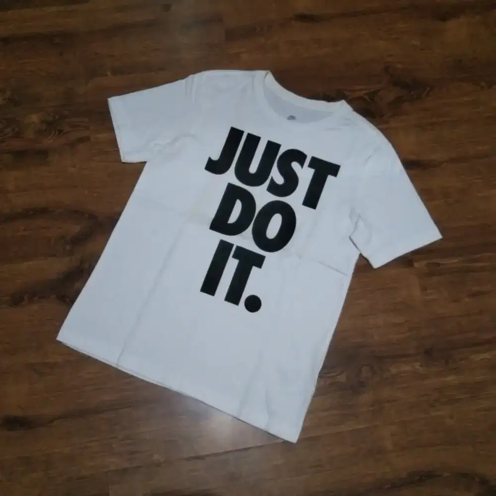 Kaos Nike White Original