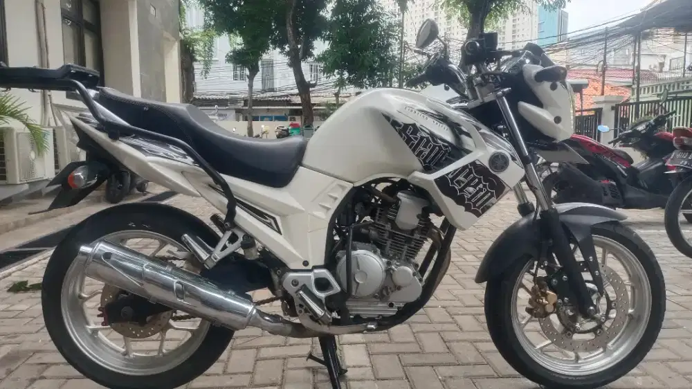 Yamaha scorpio 2013