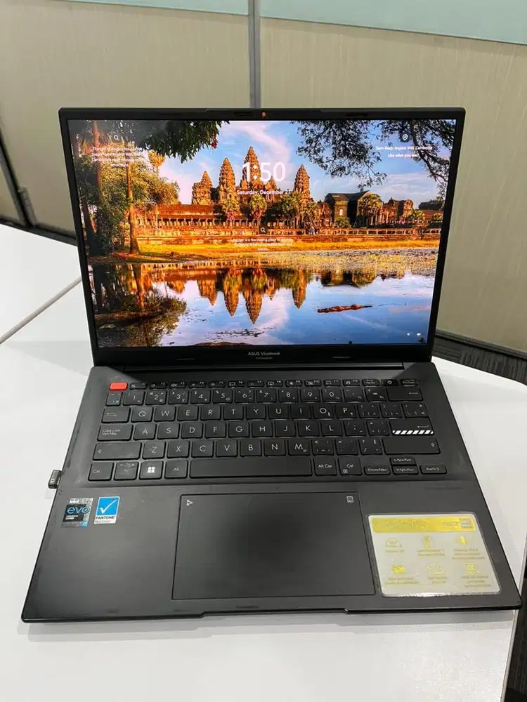 JUAL CEPAT ASUS VIVOBOOK OLED K3402ZA 16 RAM/1 TB