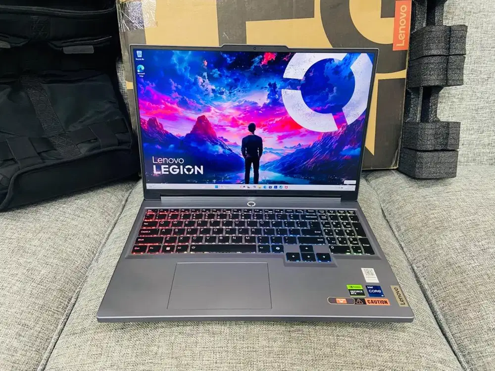 LENOVO LEGION 5 CORE i9-14900HX RTX 4060 RAM 32-1 TB LIKNEW FULLSET