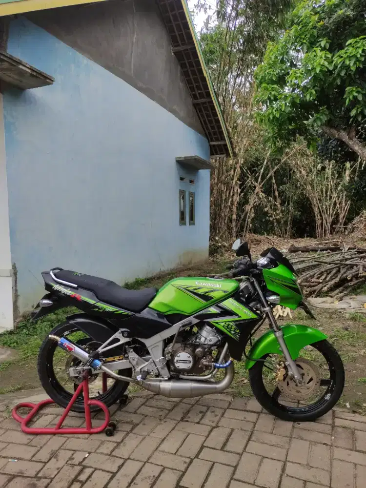 Ninja R 2015 Plat B Bekasi