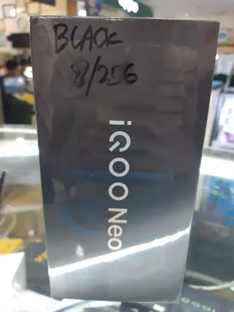 Jual iqoo neo 10 5g 8/256 resmi