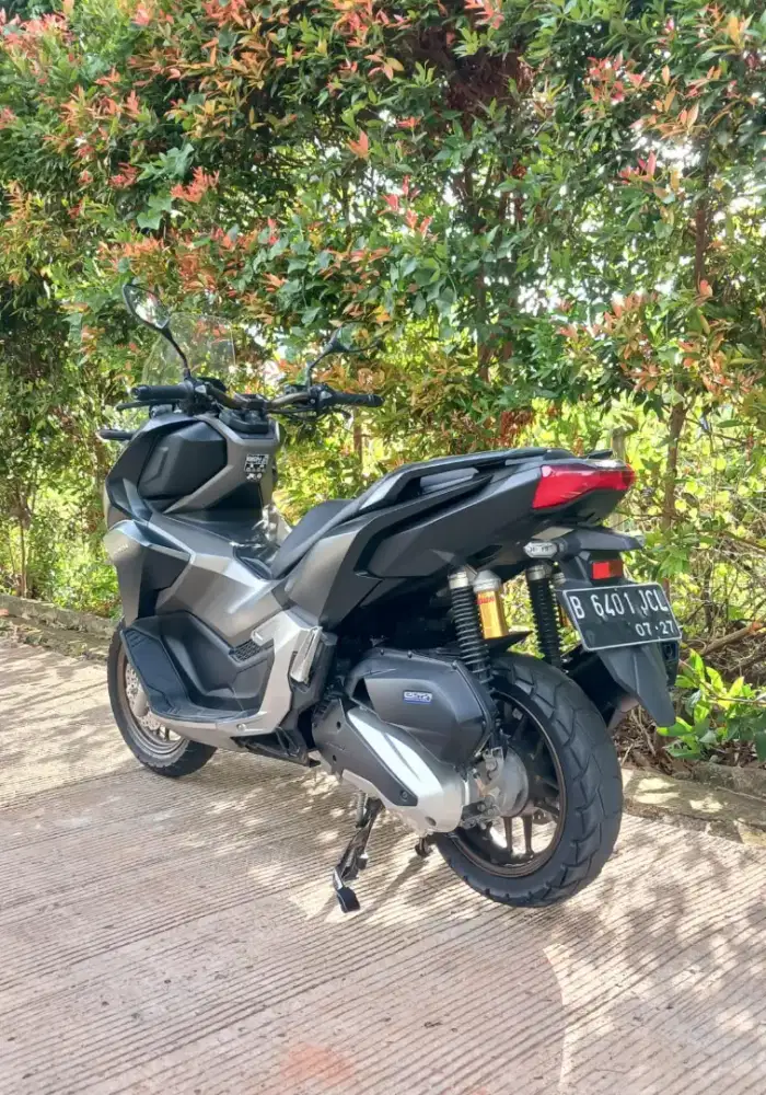 READY KM 16rb New ADV 160 ABS thn 2022