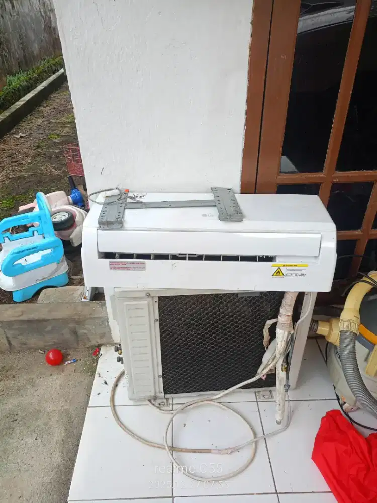 Jual AC LG ½ PK R32