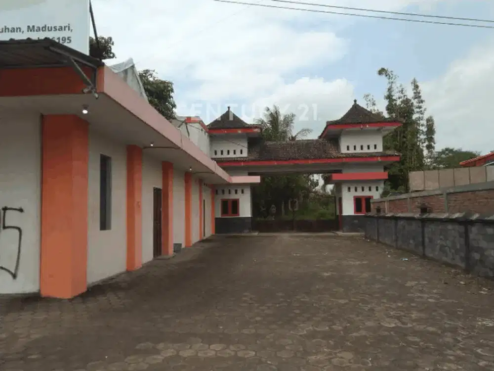 Tanah Luas 9.260 Beserta Bangunan Penginapan Di Kel Madusari MGL