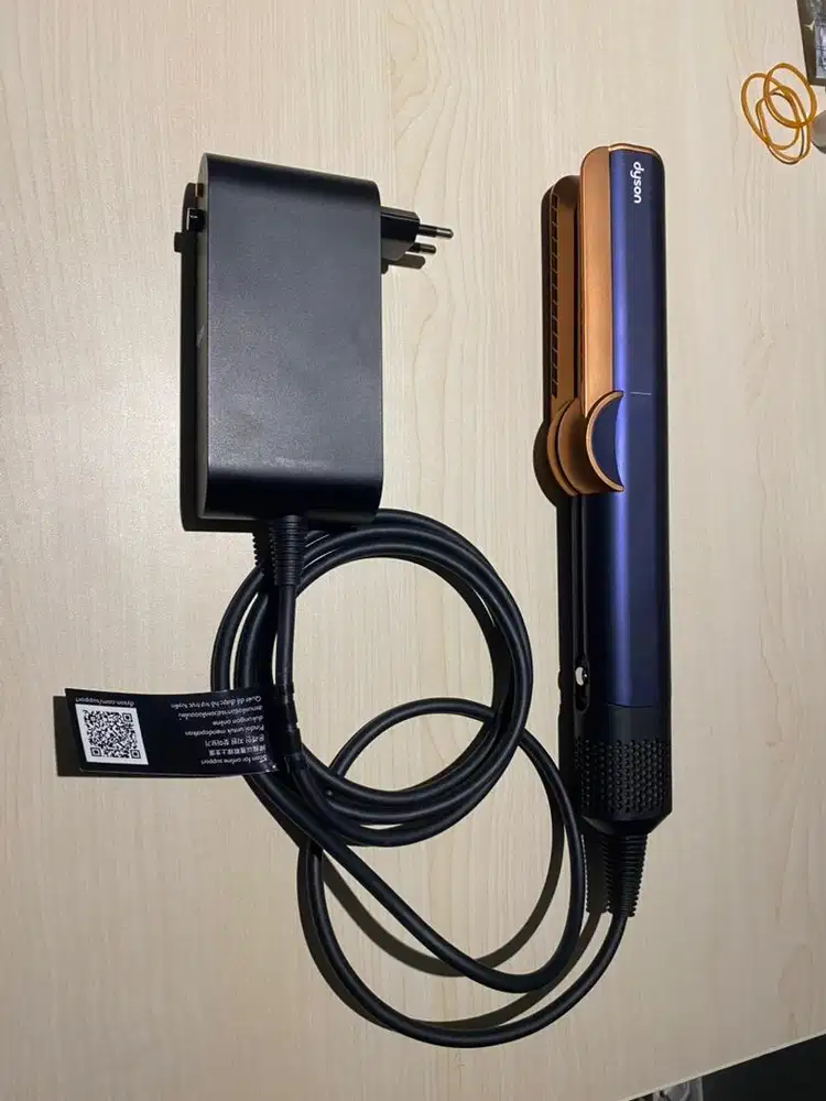 Dyson airstrait cooper blue