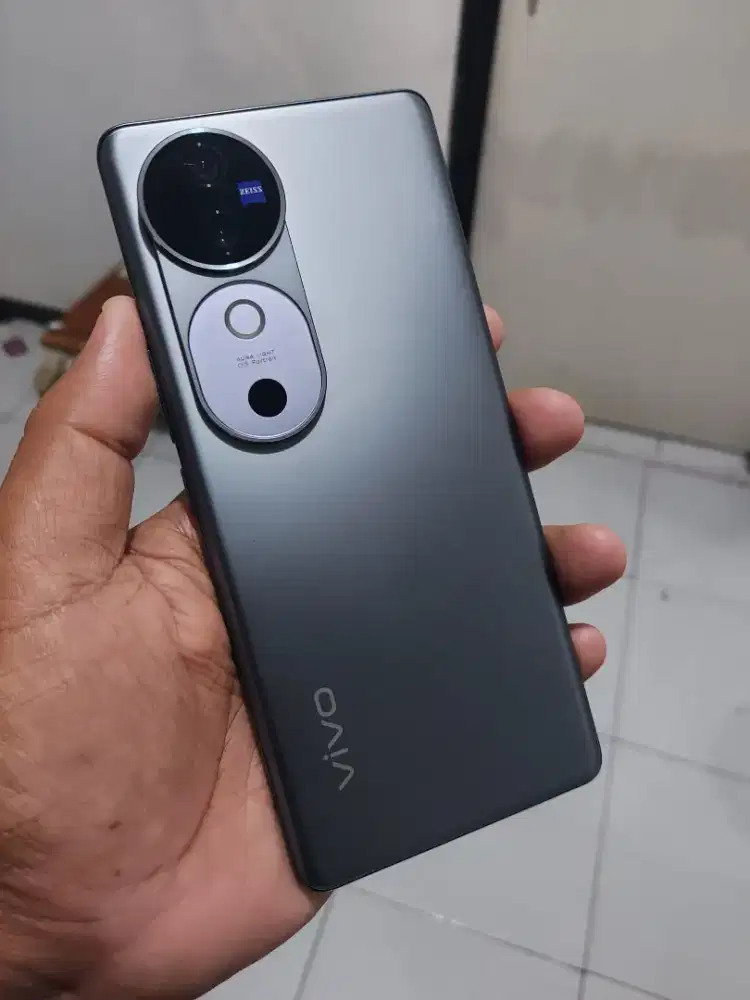Vivo V40 5G 12/256 GB zeiss hp carger ori