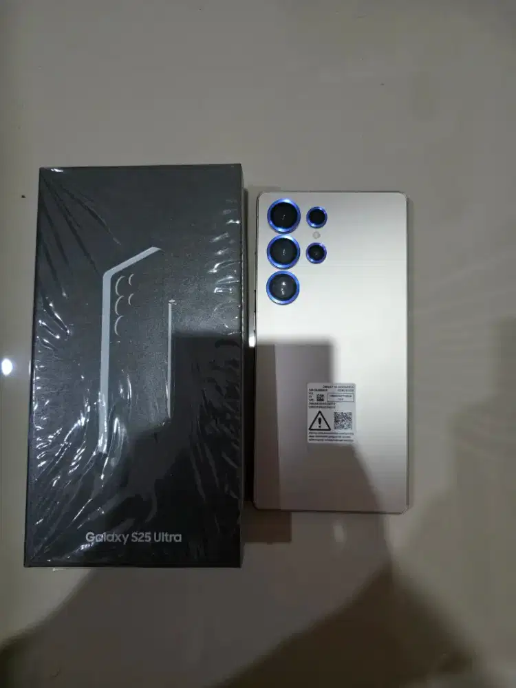 Samsung S25 Ultra 12 GB / 512 GB