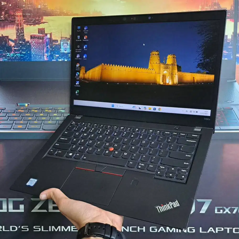 LENOVO THINKPAD T480s intel core i5-8350U RAM 8GB SSD 256GB