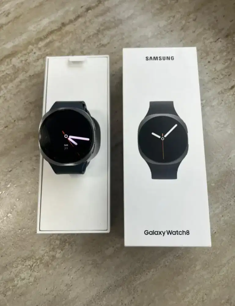 Samsung Galaxy watch 8 44mm sein