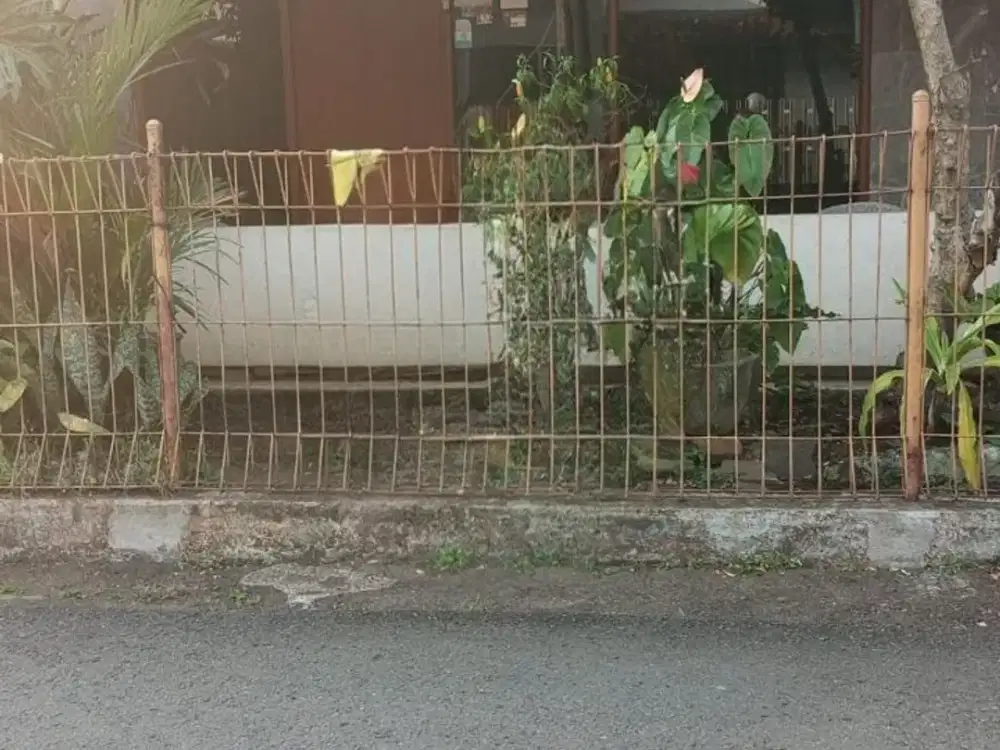 Rumah Strategis Siap Huni di Sayap BKR Buahbatu Dekat UNLA