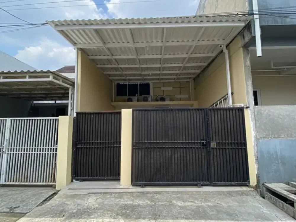 Rumah Medayu Utara Rungkut Carport Siap Huni