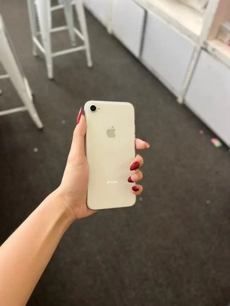 Iphone 8 64GB FUlset mulus nominus terima tt cod kredit