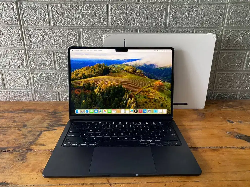 Macbook Air M2 13 RAM 16GB SSD 256GB iBox